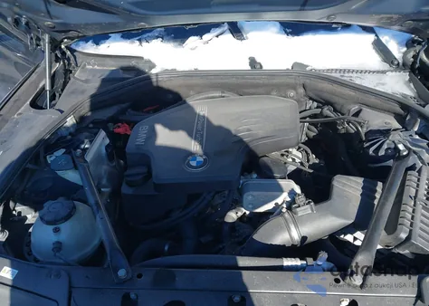 2013 BMW 528I xDrive z USA, uszkodzony, nr VIN WBAXH5C58DD108437